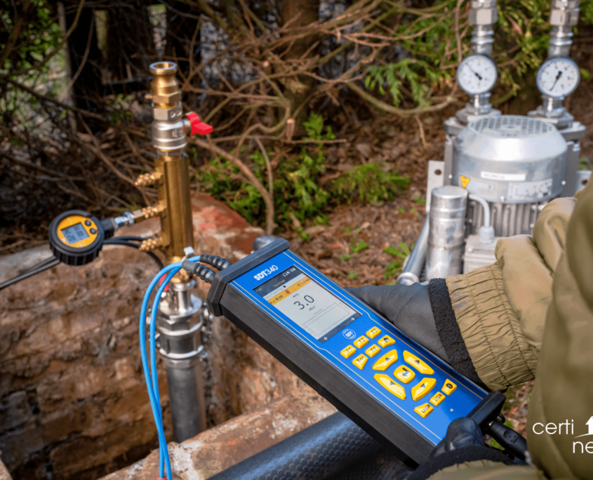 test d' étanchéité d'une citerne à mazout par ultra-sons