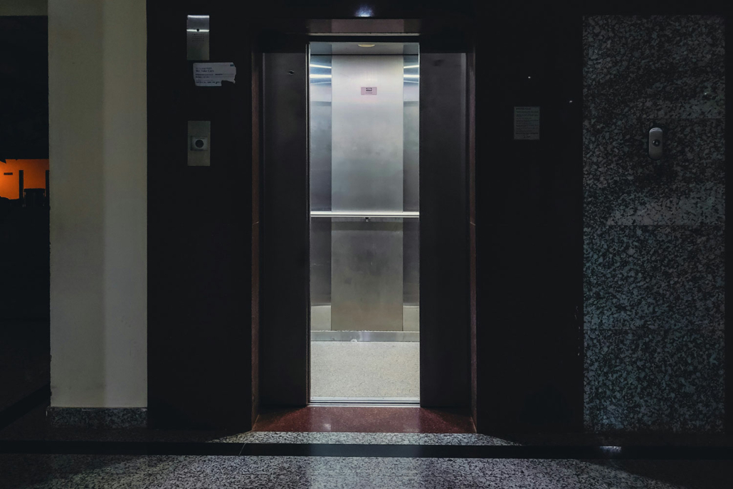Les obligations légales du contrôle ascenseur